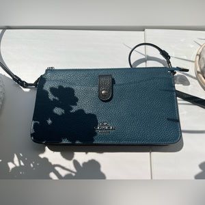 90s/Y2K Whimsigoth Coach leather purse